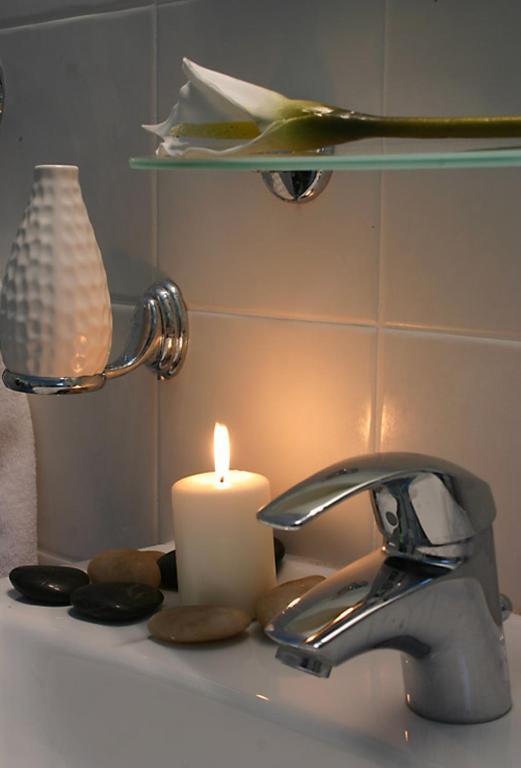 Over Sea Rooms & Villas Loutra Edipsou  Chambre photo