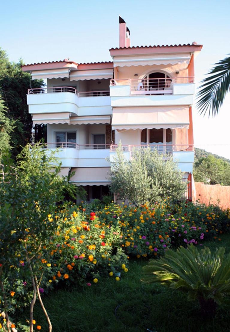 Over Sea Rooms & Villas Loutra Edipsou  Extérieur photo