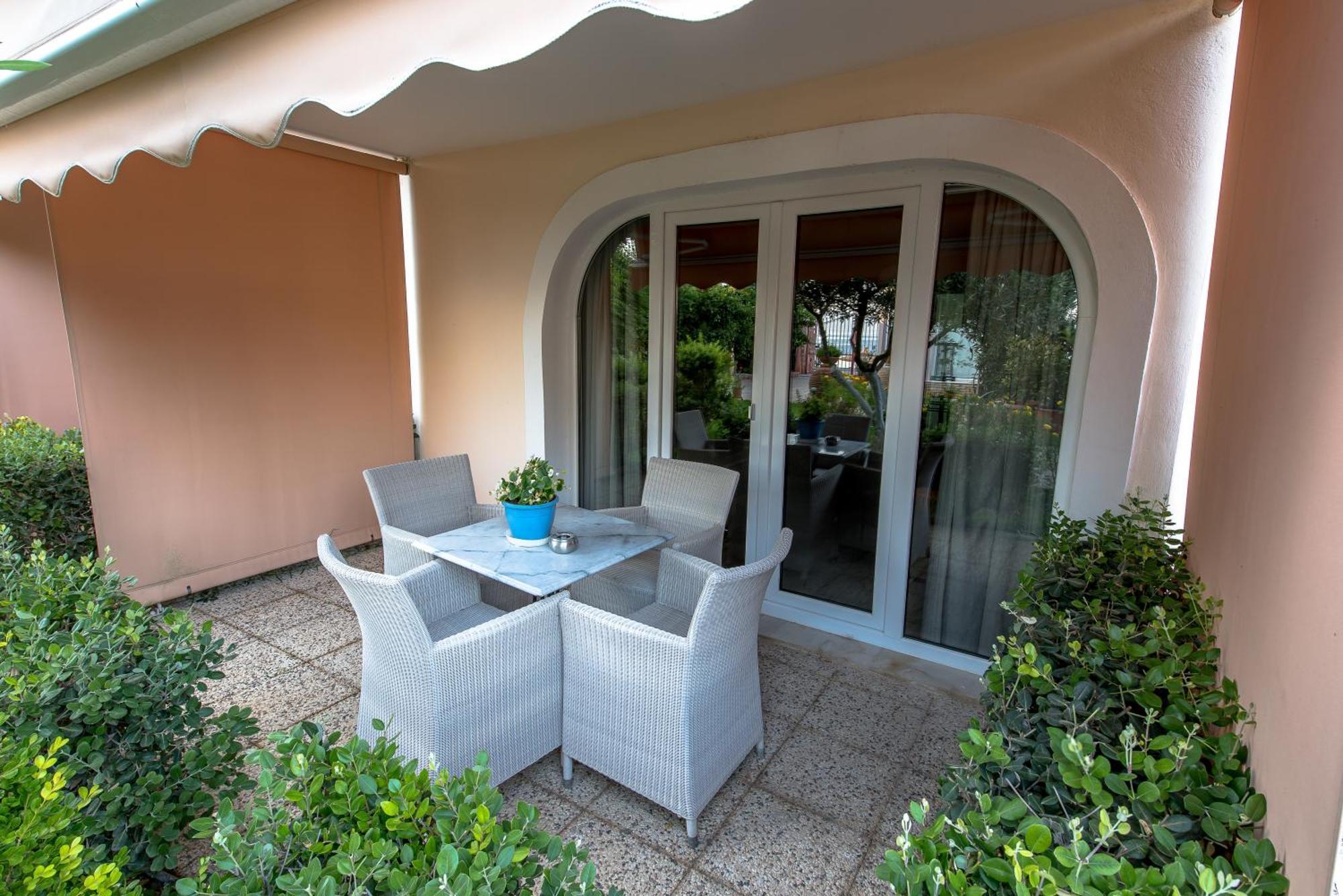 Over Sea Rooms & Villas Loutra Edipsou  Extérieur photo